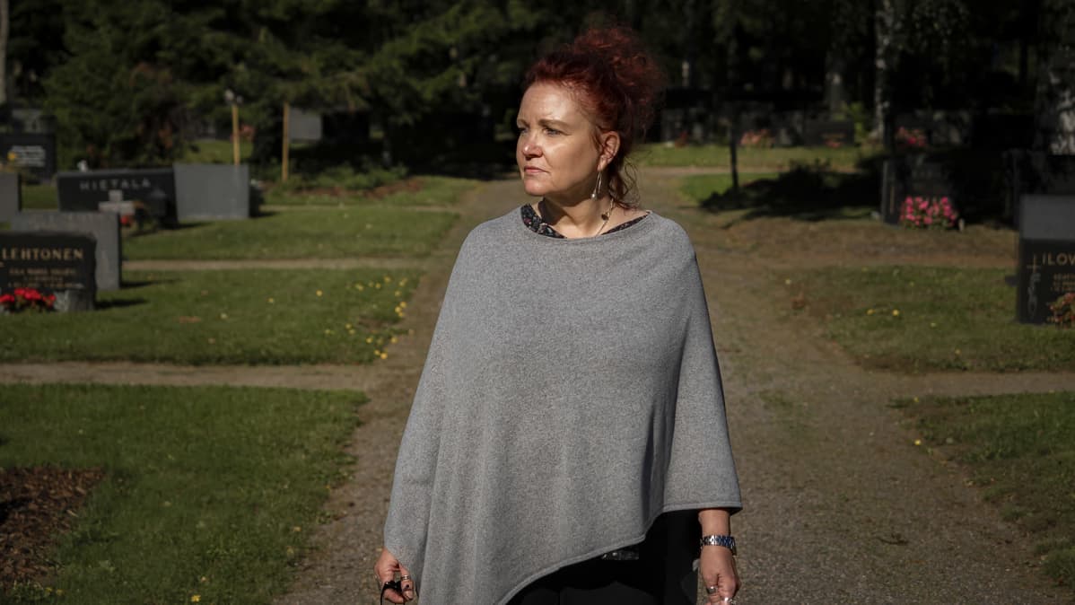 Elisa Rasmusson Oulun hautausmaalla