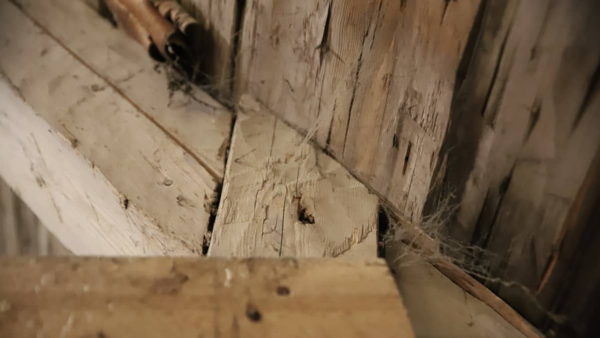 Perttelin keskiaikainen kivikirkko.