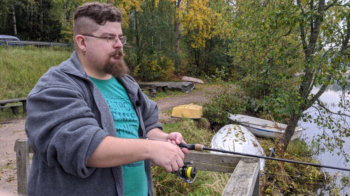 Karri Laitinen harrastaa virkistyskalastusta.