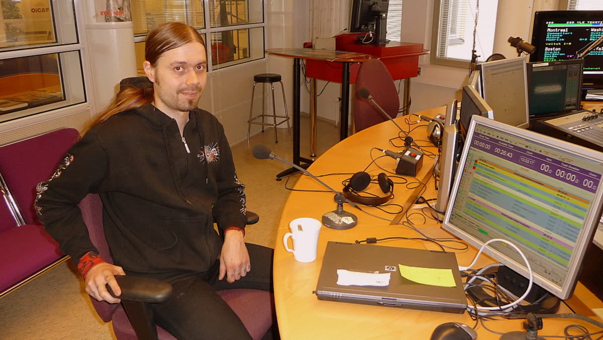 Lappeenrantalainen Anssi Kippo on vuosien varrella tuottanut studiollaan venäläisten bändien lisäksi mm. Children Of Bodomia ja Hanna Pakarista.