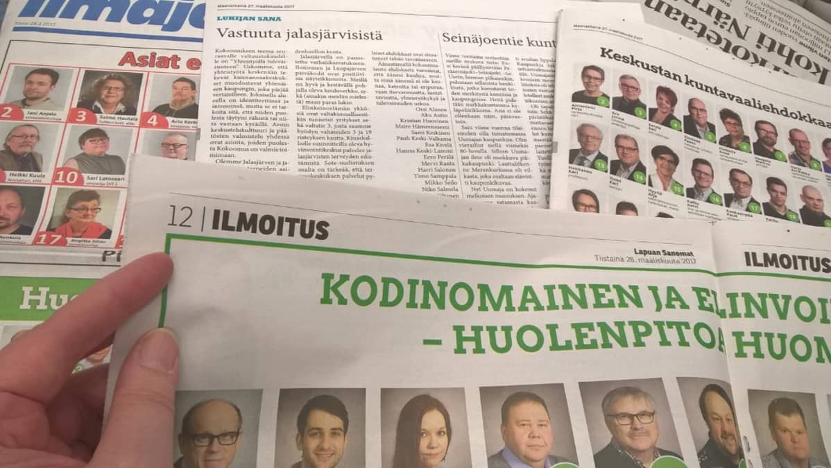 Kuntavaalit näkyvät paikallislehdissä yleisöpalstoilla ja mainoksina.