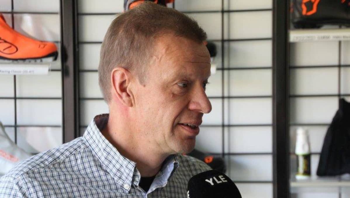 Harri Kirvesniemi.