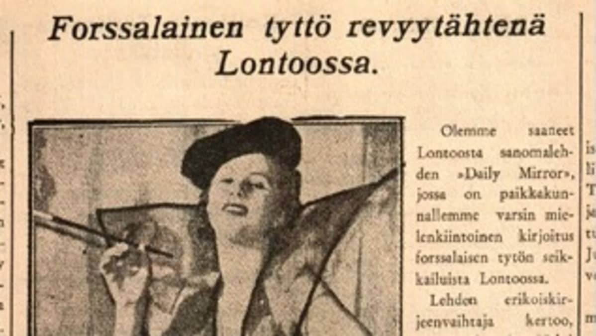 Naisen poseeraa sanomalehtijutussa