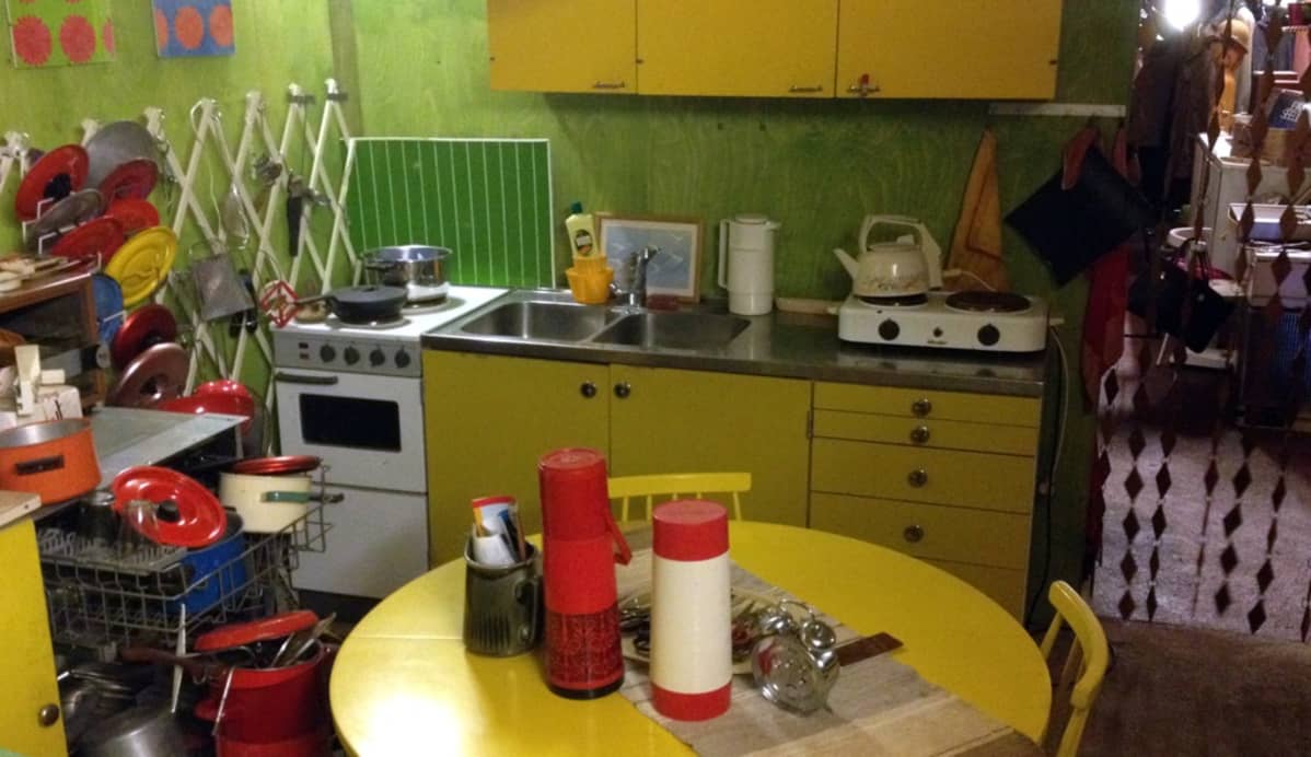 Eilisyyden verstaassa on 1970-luvun keittiö.