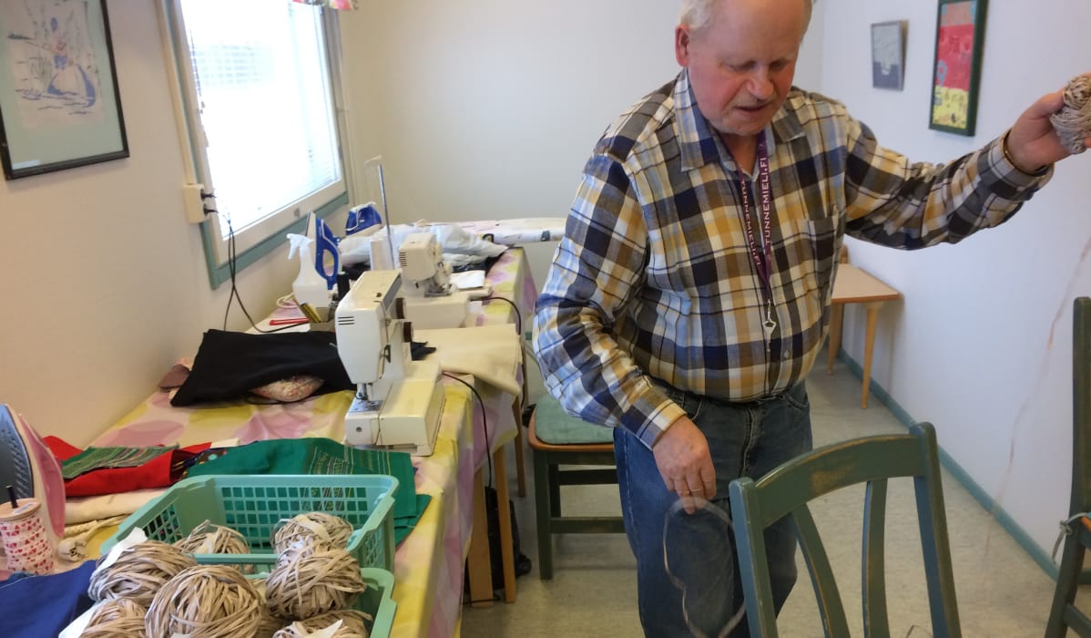 Mauri Kukkola kerii narua