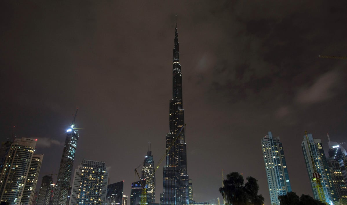 Dubain Burj Khalifan valot sammuivat.