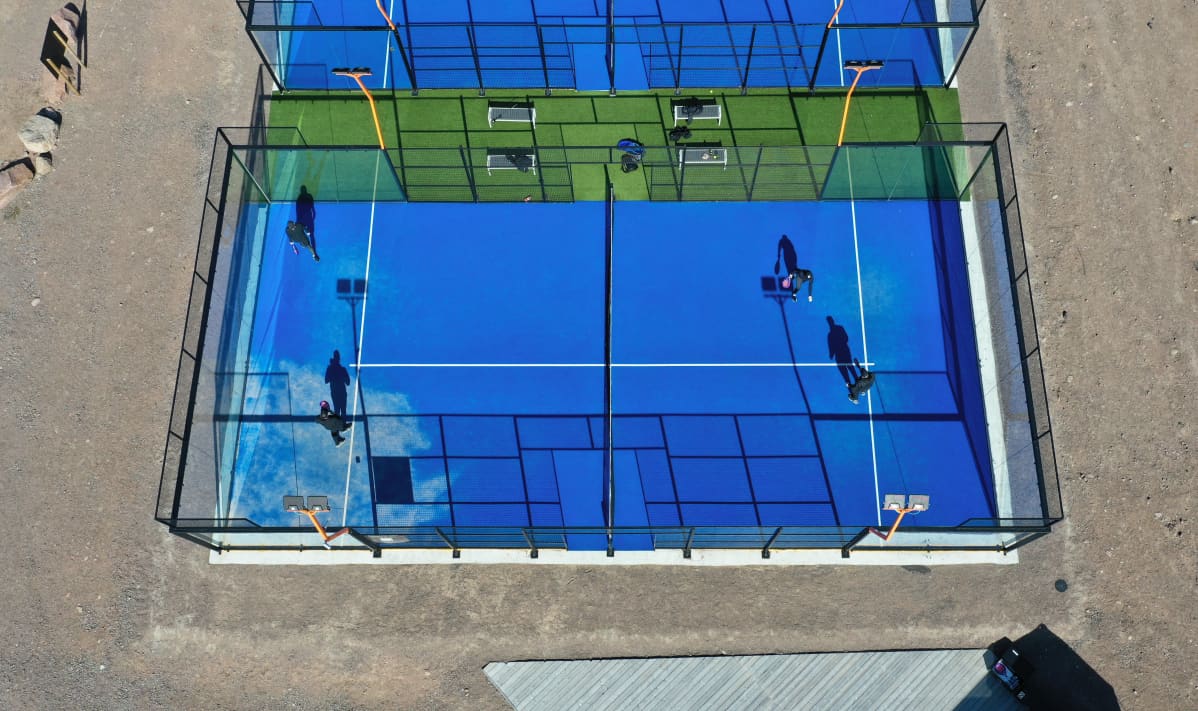 Kotkan padel-kenttä.