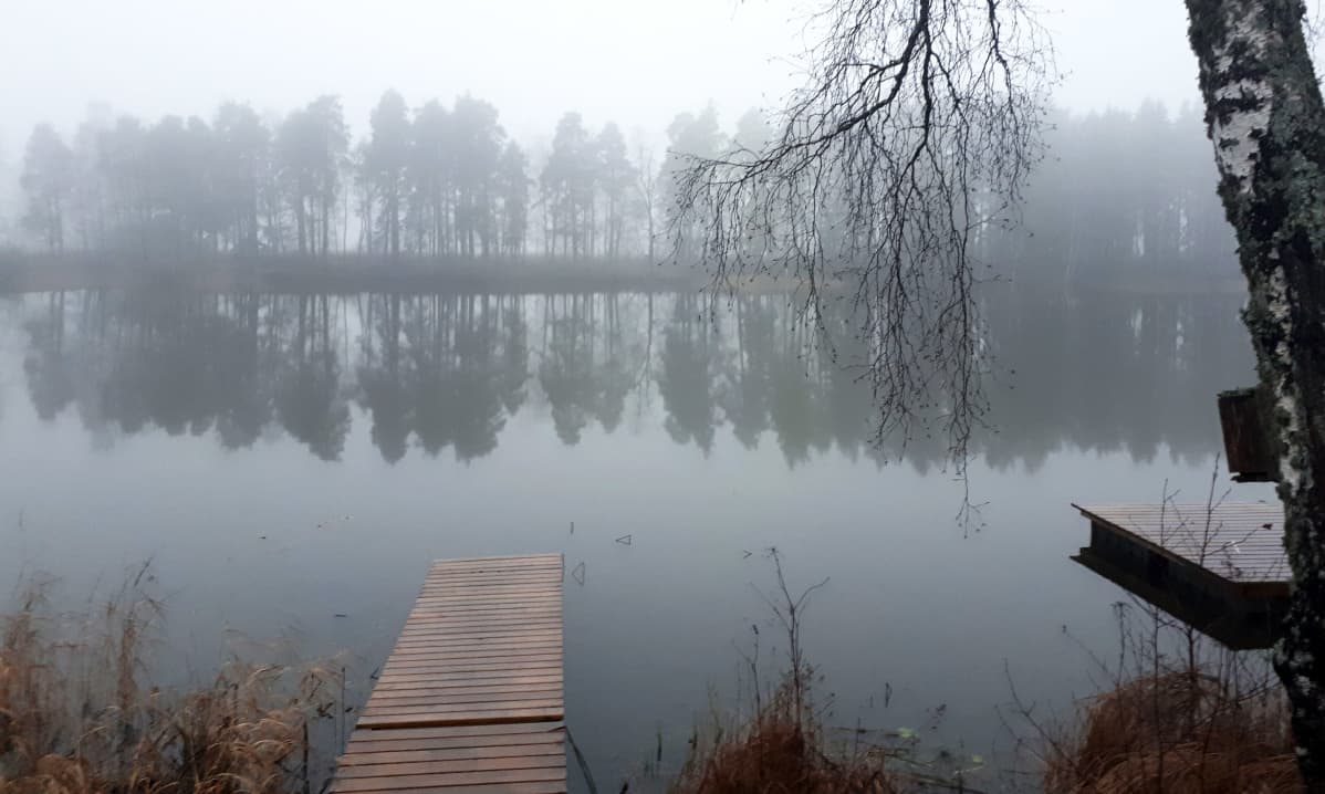 Kymijoki sumuisena aamuna