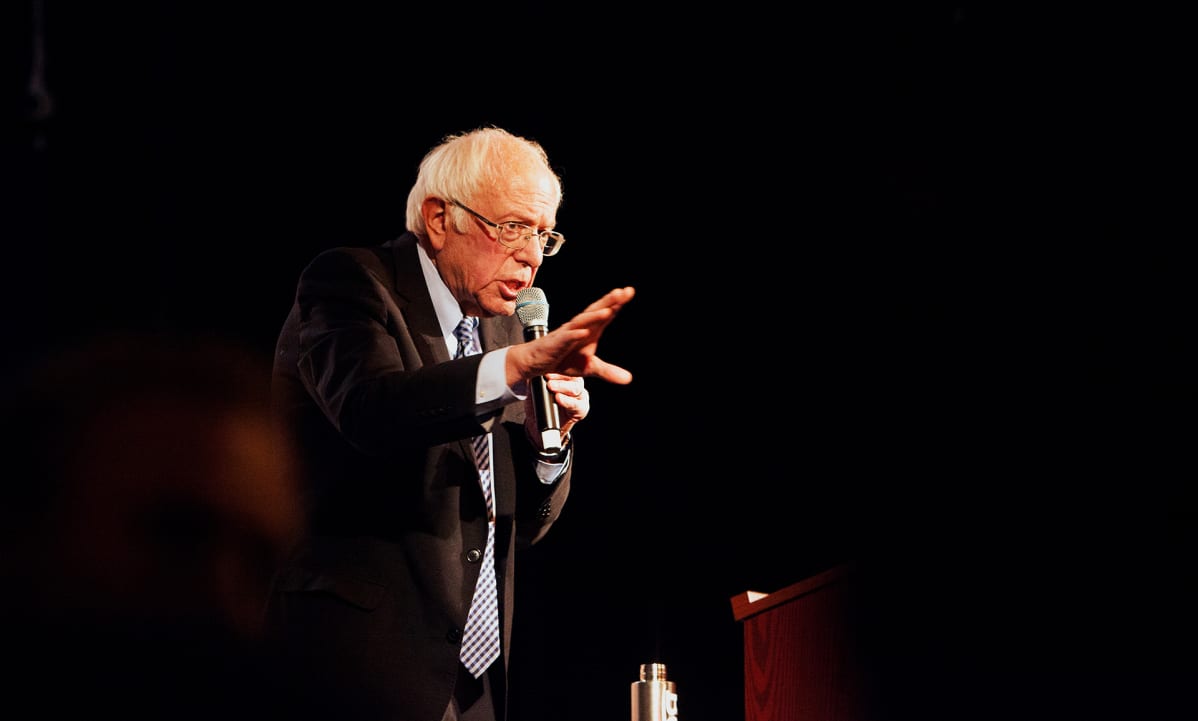 Bernie Sanders lavalla
