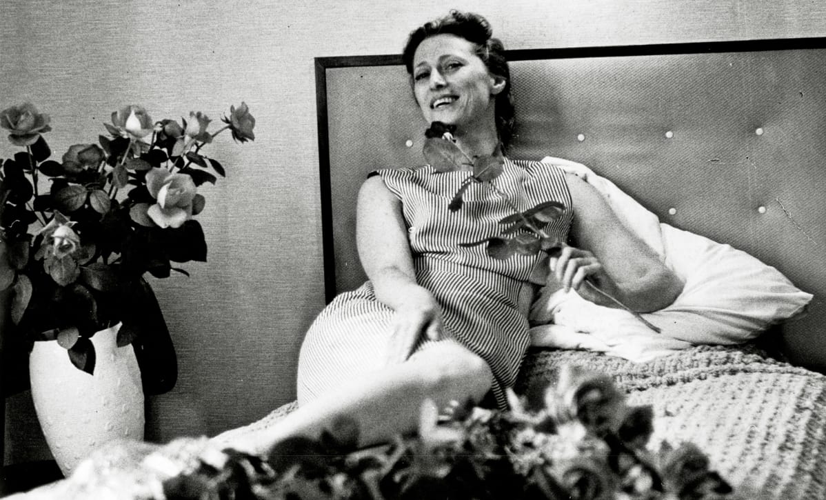 Balleriina Maya Plisetskaya hotellissaan.