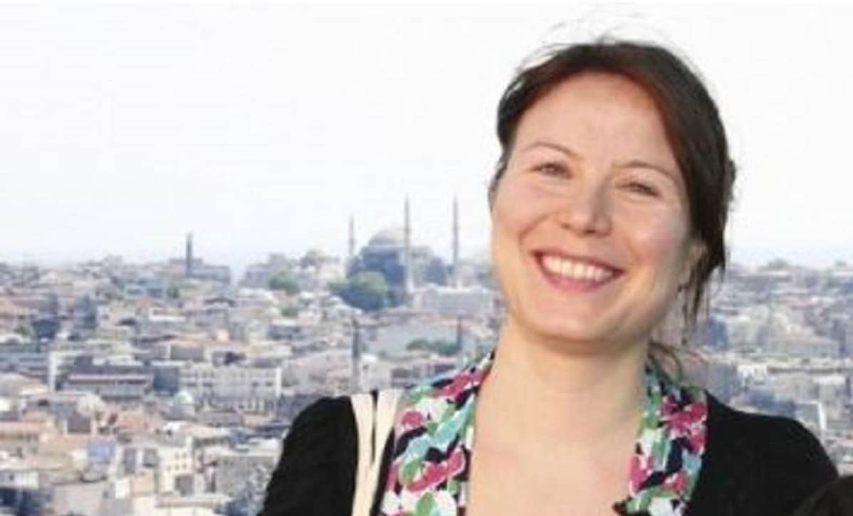 Suomen kansalainen Ayla Albayrak on Wall Street Journalin toimittaja