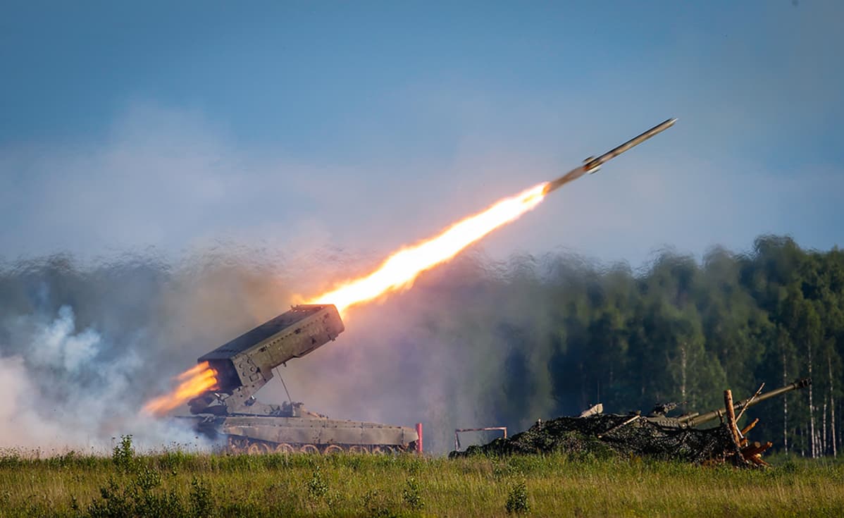 Venäläinen TOS-1A raketinheitin.