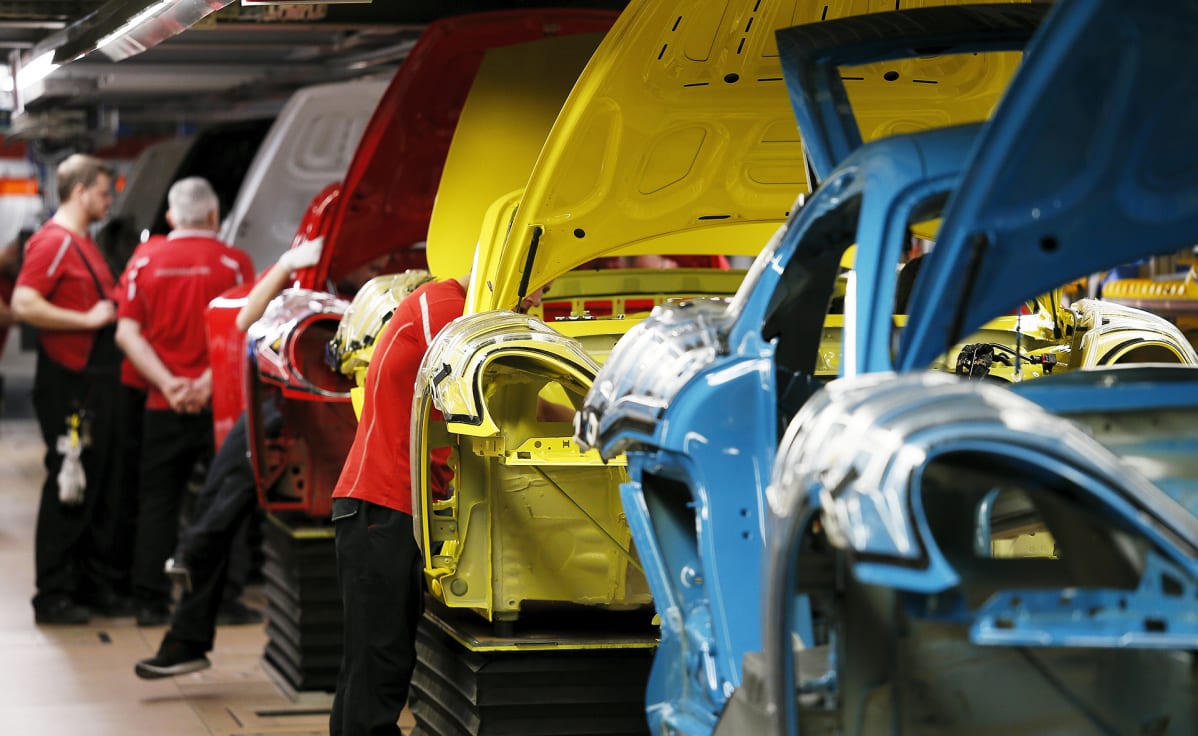 Porschen autotehdas Stuttgartissa Saksassa.