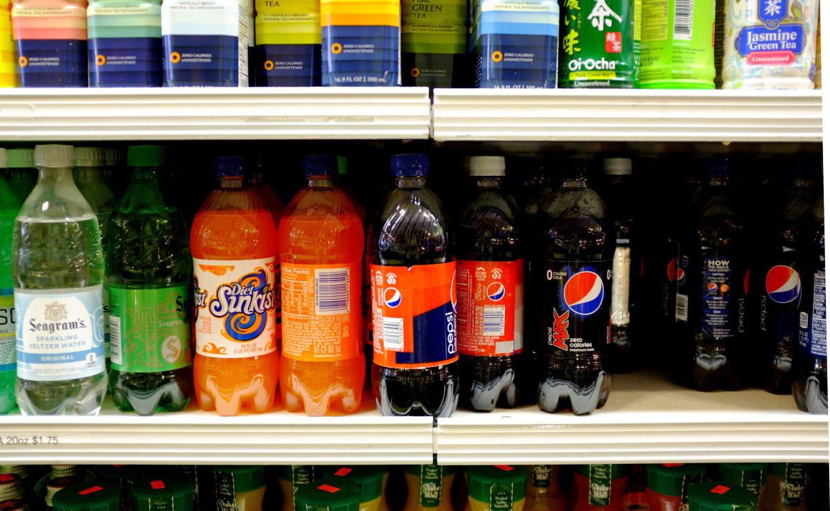 Sokeripitoisten juomien kulutus on linkitetty diabeteksen leviämiseen.