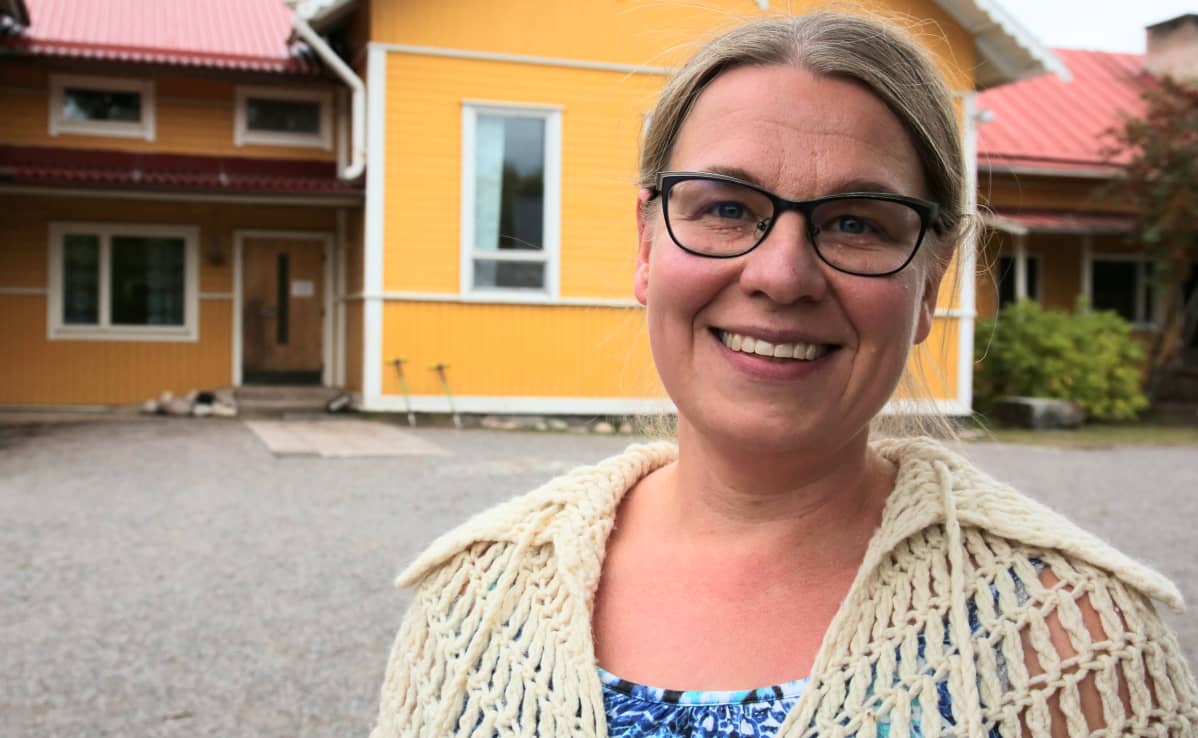 Velkuan koulunjohtaja Päivi Soukka.