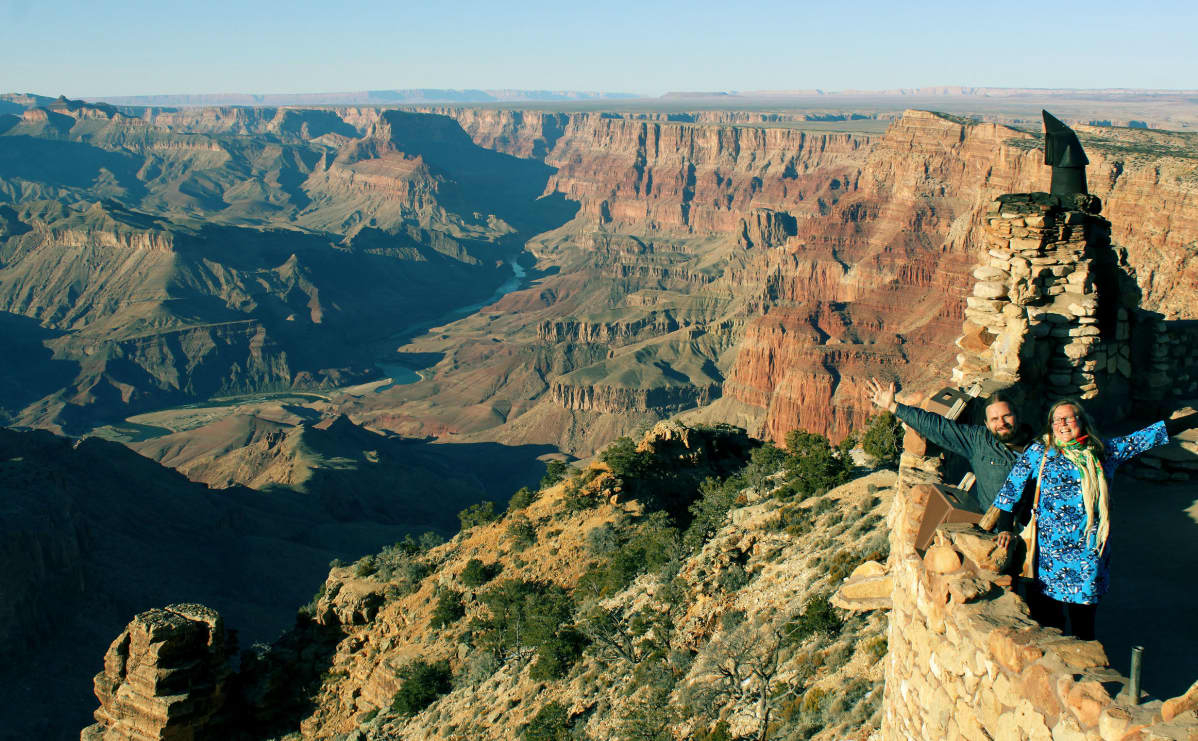 Pia Leinonen ja Joni Tiala Arizonassa Grand Canyonilla.