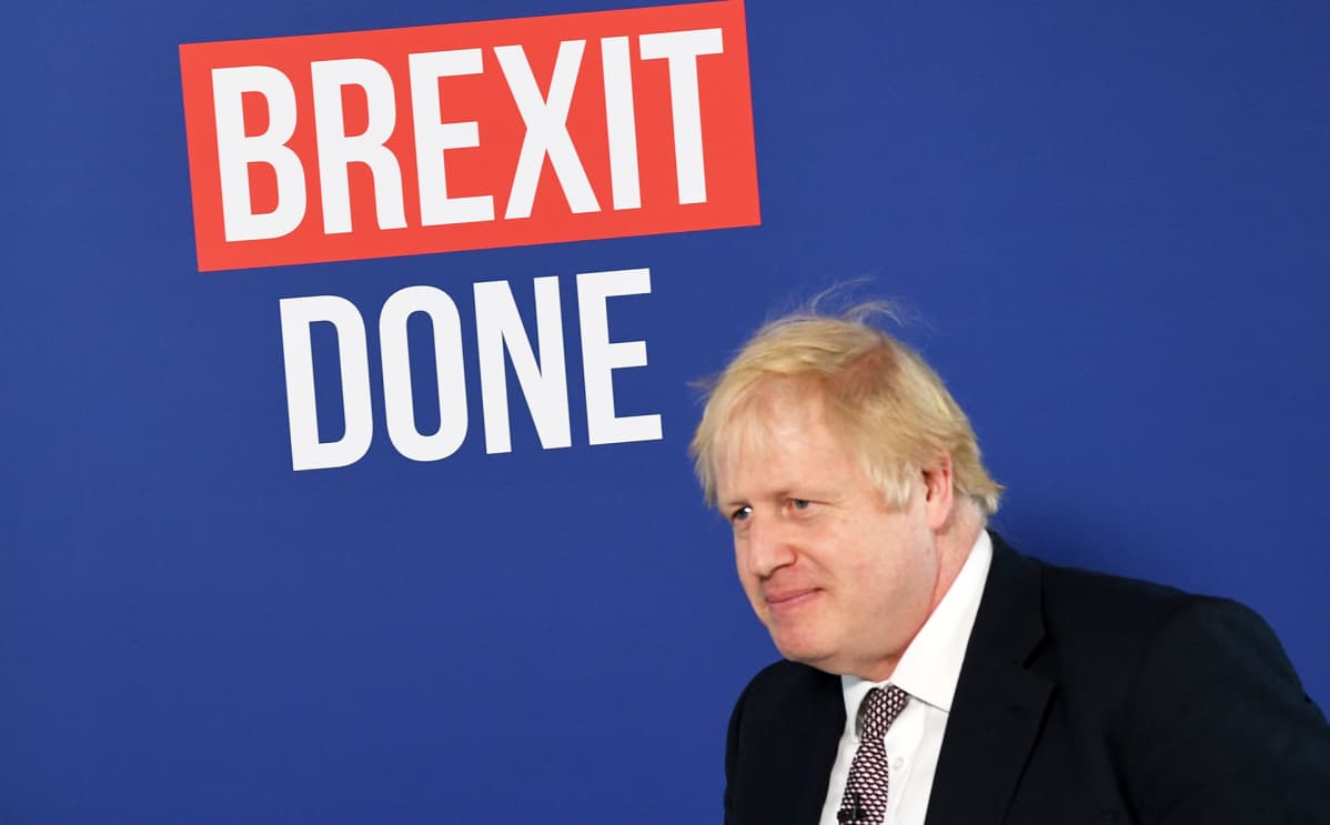 Pääministeri Boris Johnson saapumassa vaalitilaisuuteen 29. marraskuuta.