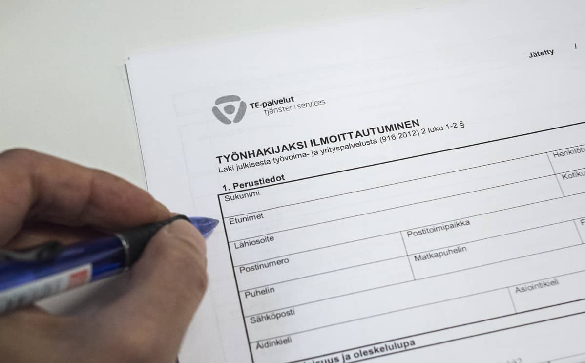 työnhakijaksi ilmoittautuminen.