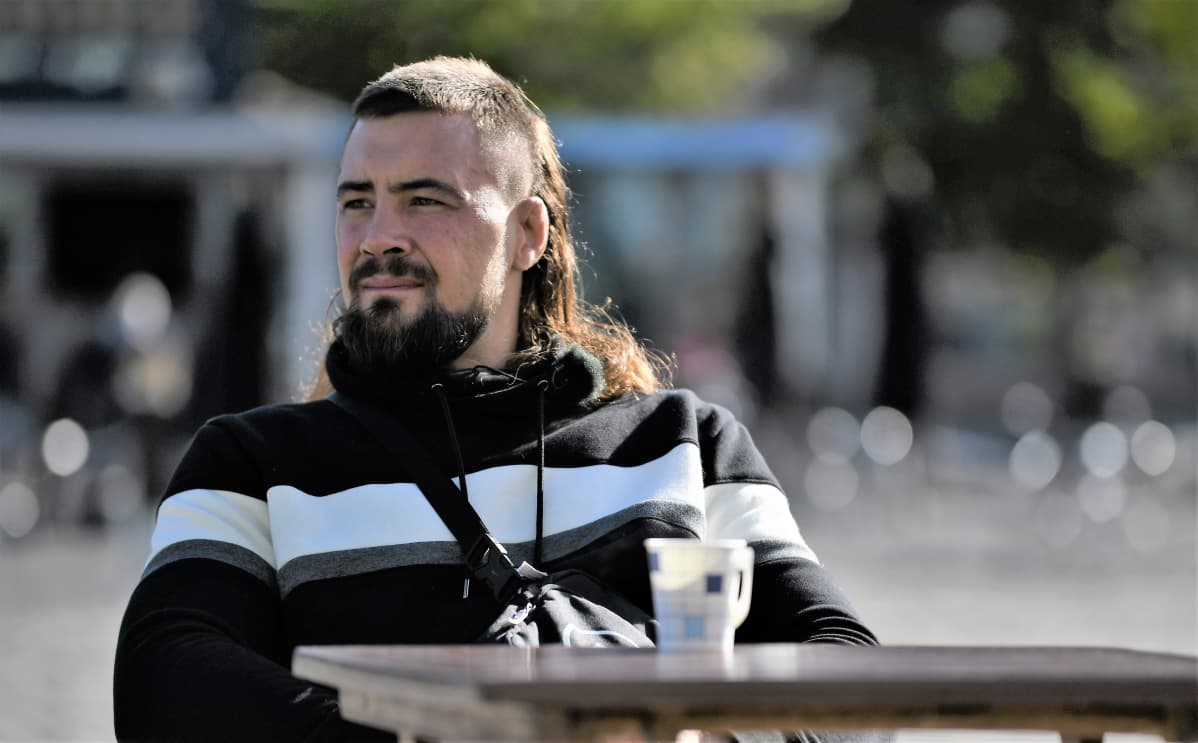 Glenn Sparv på salutorget i Vasa, augusti 2020