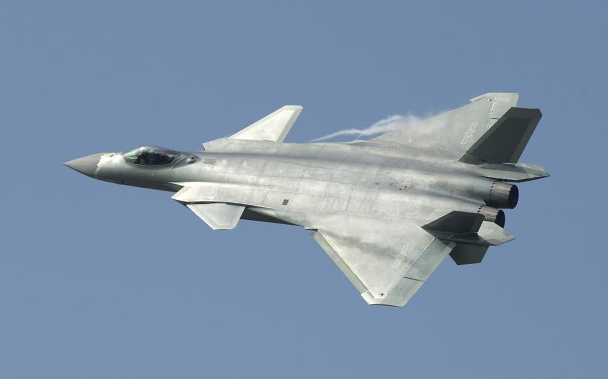 kiinalainen j-20 hävittäjä