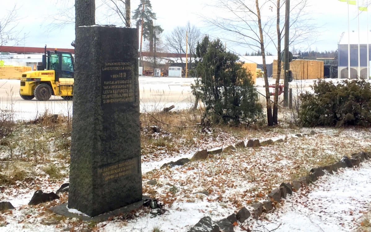 Vierumäen joukkohauta.