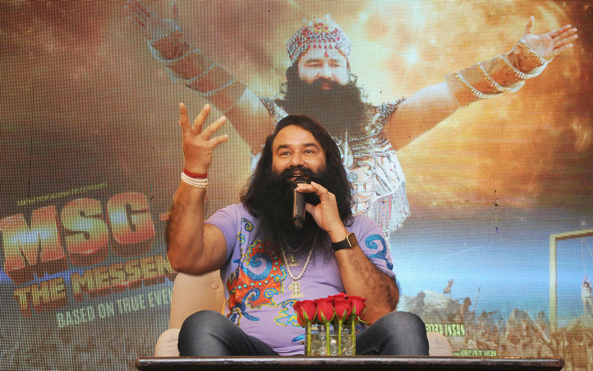 Gurmeet Ram Rahim Singh elokuvansa "Messenger of God" julkaisutilaisuudessa Delhissä syyskuussa 2015.