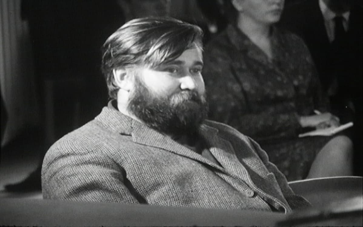 Hannu Salama oikeudenkäynnissä.
