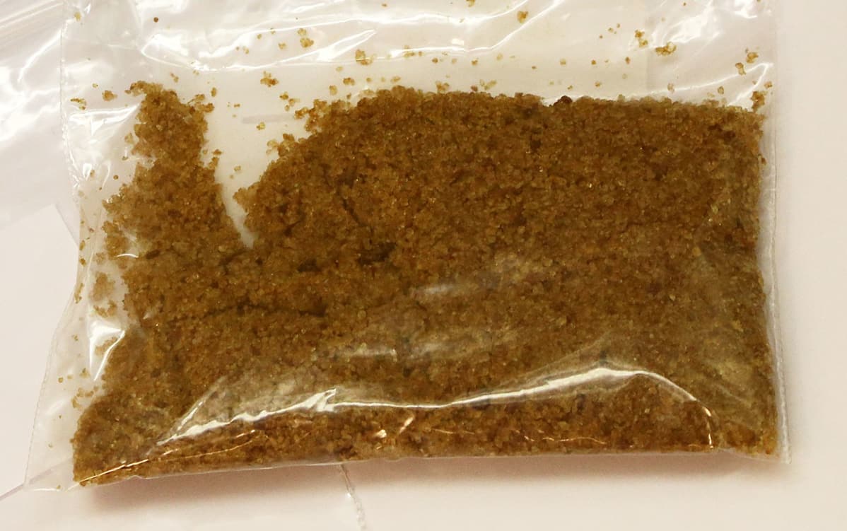 Fariinisokerilla jatkettua erittäin vaarallista karfentaniiliä.