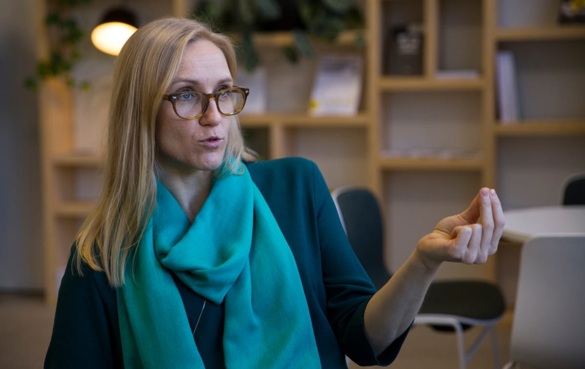 kuvassa ekonomisti Saara Tamminen Sitrasta