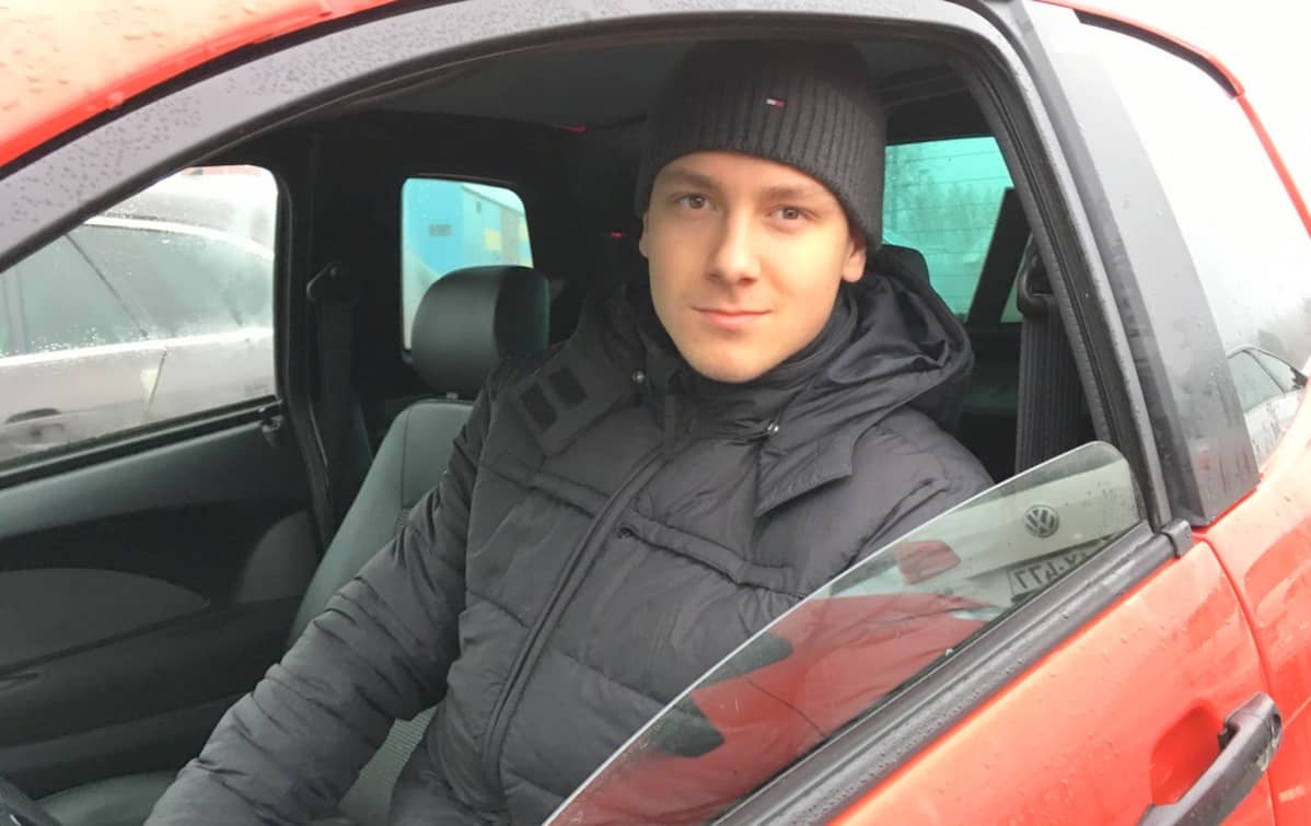 Mikko Kokkonen pelaa liigassa ja nuorten maajoukkueessa. Tähtäin on ensi kesän NHL-varaustilaisuudessa.