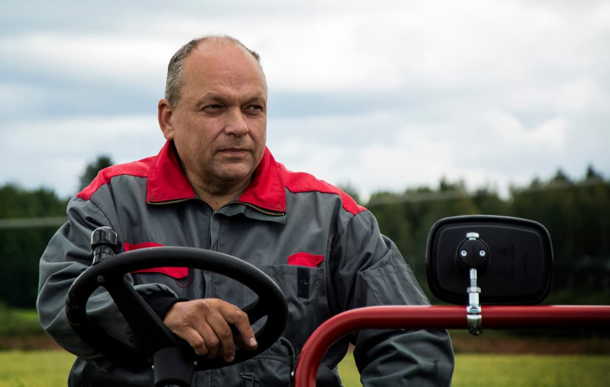 Bengt Norrvik on miettinyt hukkakaura-autoa jo muutaman vuoden ajan.