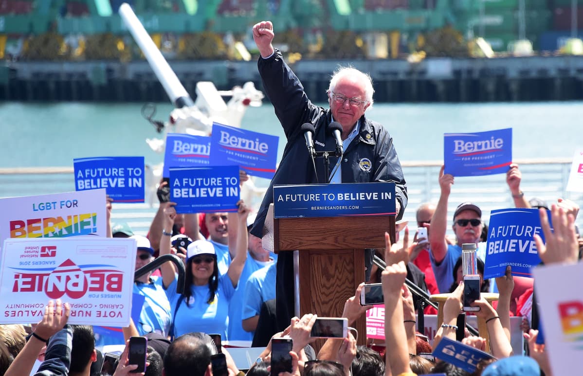 Bernie Sanders kampanjoi San Pedrossa Californiassa toukokuussa 2016.