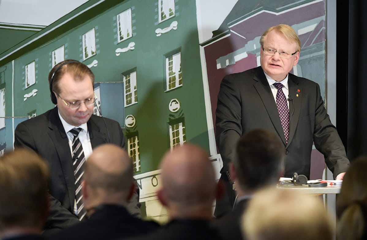 Jussi Niinistö ja Peter Hultqvist.