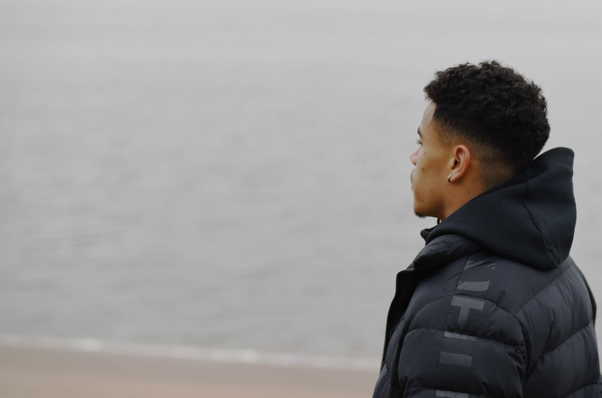 Pyry Soiri tittar ut över havet