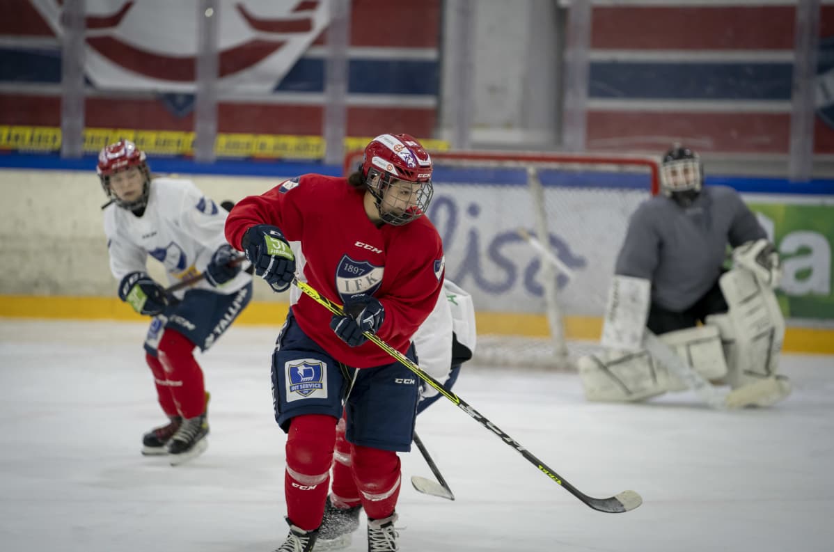 IFK:n naisten joukkueen ranskalais-pelaaja Emmanuelle Passard