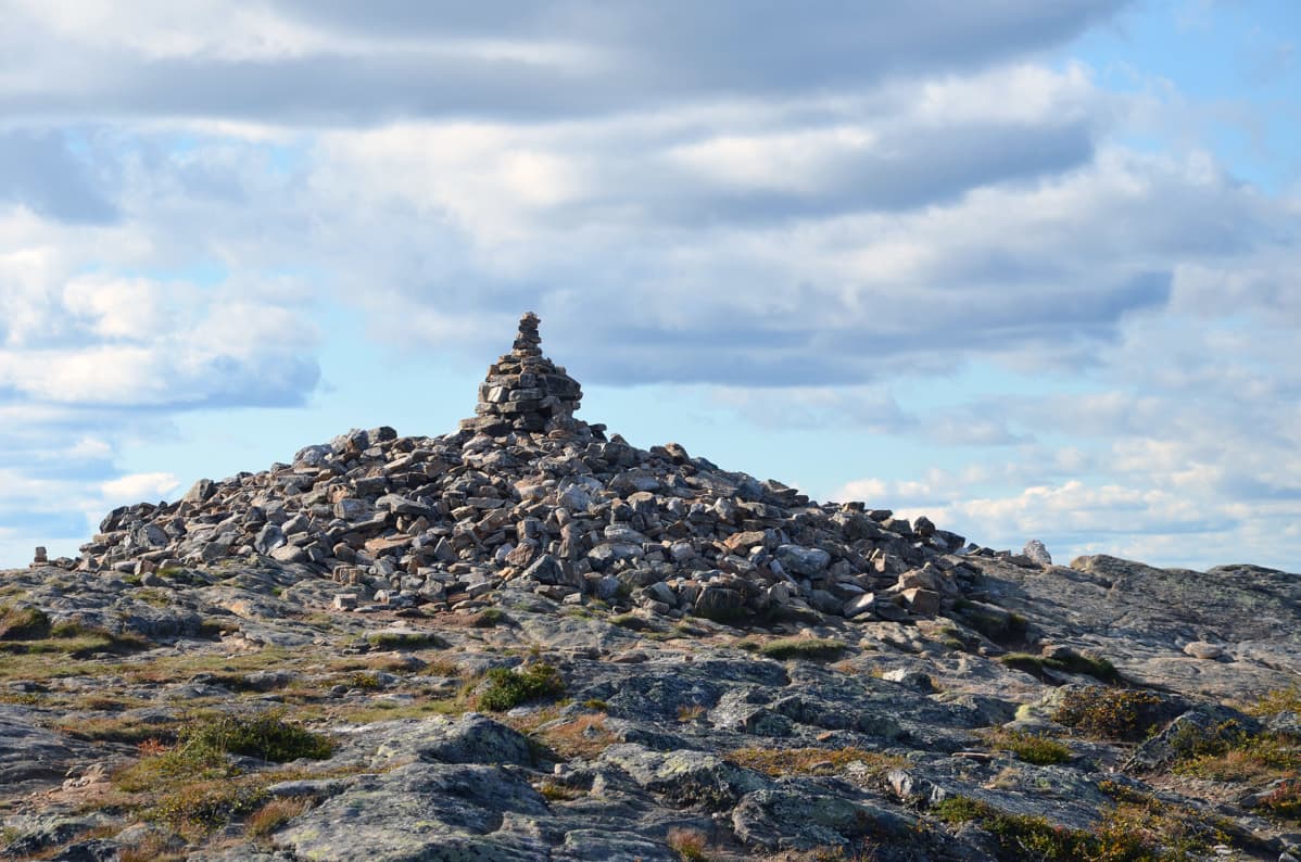 Kiilopään huipun kivikasa.