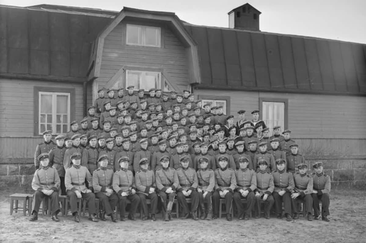 Rannikkotykistörykmentin aliupseerikoulu vuonna 1936.