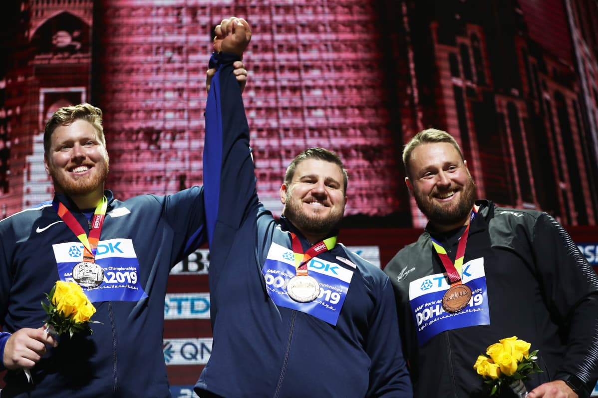 Ryan Crouser, Joe Kovacs ja Tom Walsh olivat pääosissa kuulantyönnön historian kovatasoisimmassa arvokisafinaalissa Dohassa viime lokakuussa. Uskomatonta kyllä, kolmikko mahtui tuloksissa sentin sisään.