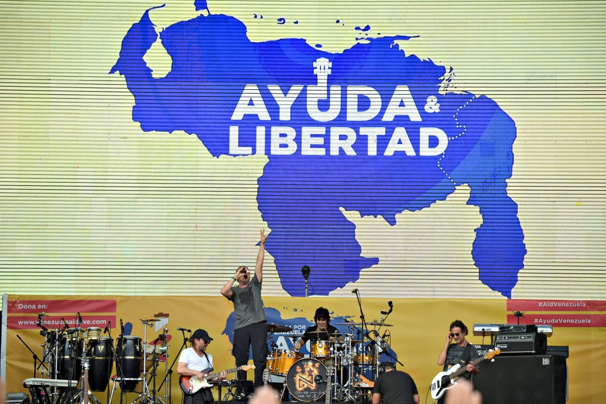 Meksikolainen Mana-yhtye esiintyi Venezuela Aid Live -konsertissa Kolumbian Cucutassa 22. helmikuuta.
