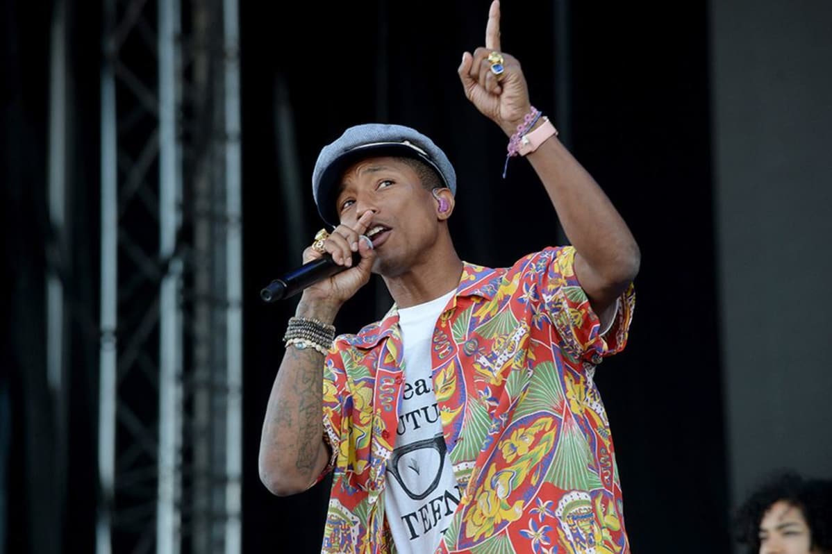 Muusikko Pharrell Williams esiintyi Ruisrockissa lauantaina 4. heinäkuuta 2015.