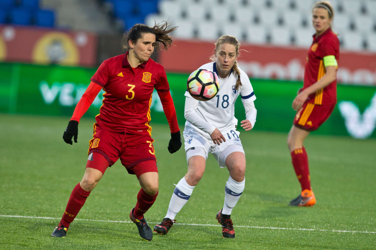Andrea Pereira #3, ESP, Linda Sällström #18, FIN