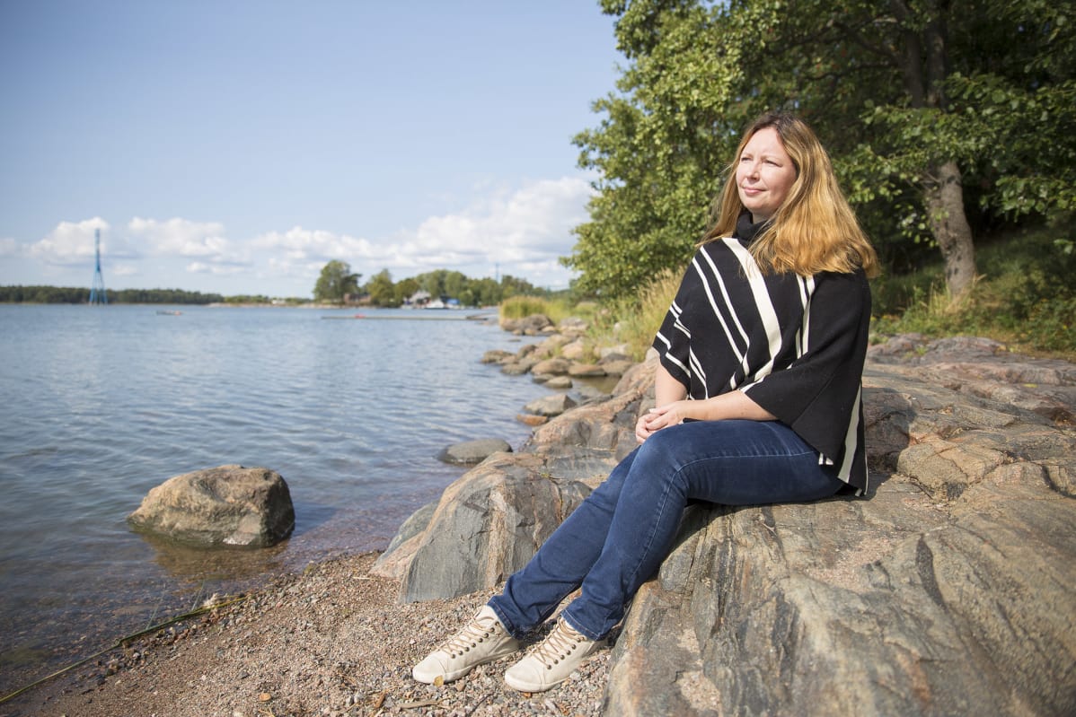 Suomen ympäristökeskuksen merikeskuksen tutkija Sirpa Lehtinen.