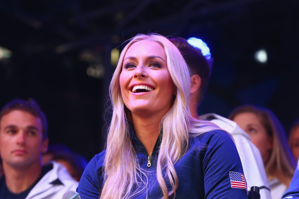 Lindsey Vonn lehdistötilaisuudessa.