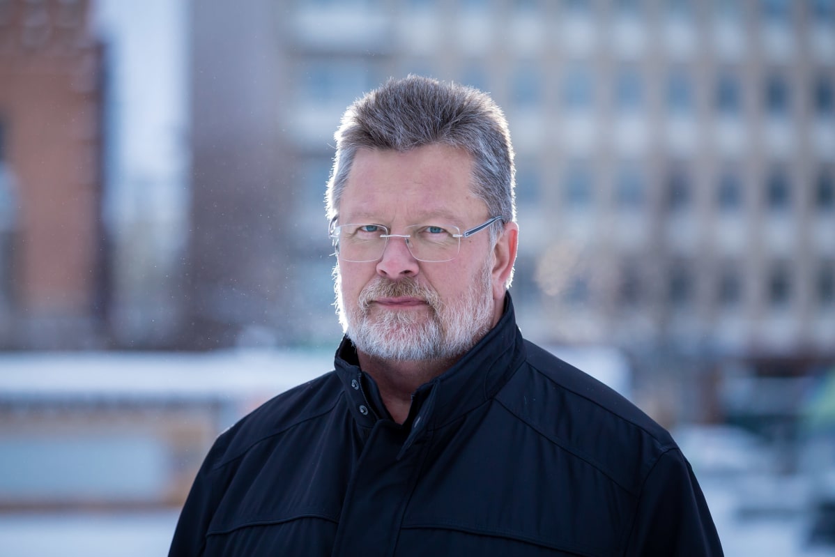 Hallintoylilääkäri Mikko valkonen