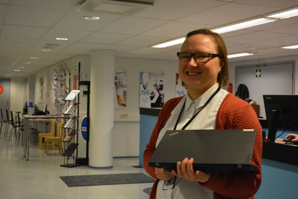 Turun maahanmuuttajien Osaamispisteen hankepäällikkö Minja Vaherkylä toteaa, että määräraha riittää hyvin toiminnan käynnistämiseen.