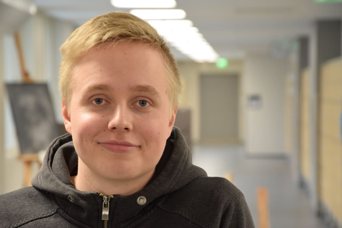 Turun Suomalaisen Yhteiskoulun lukion oppilas Santeri Lempiäinen.