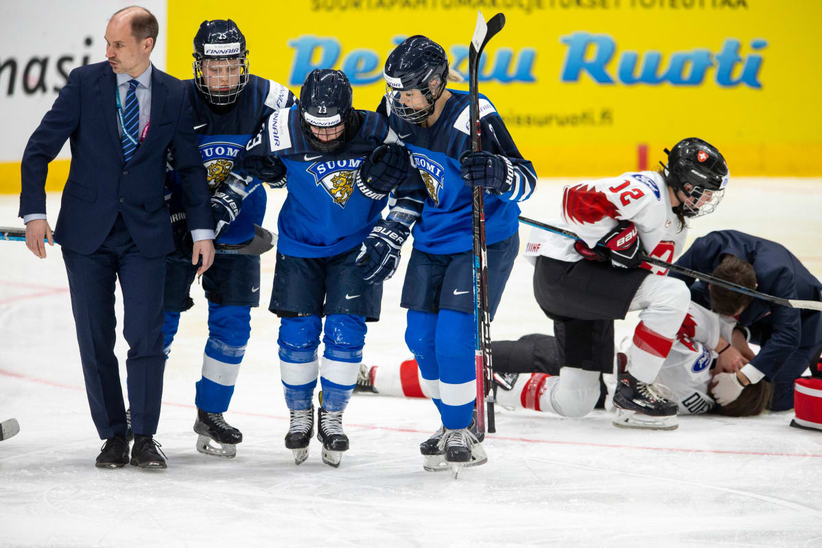 Sanni Hakala, Viivi Vainikka, Isa Rahunen