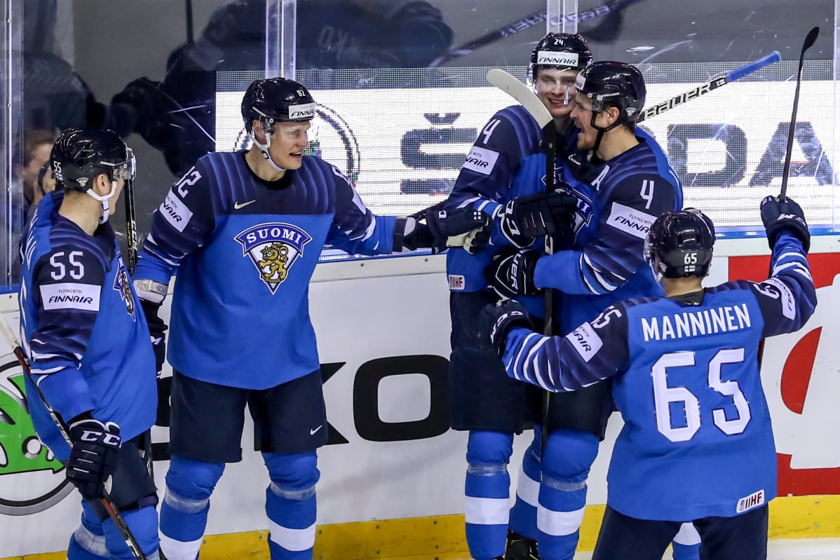 Suomi juhlii