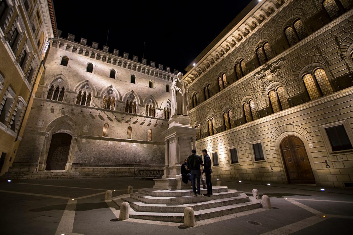 Banca Monte dei Paschi di Siena.