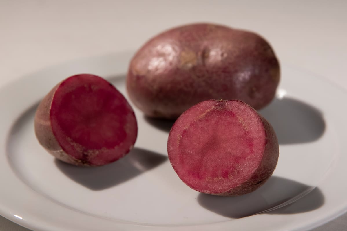 Pinkkejä perunoita.